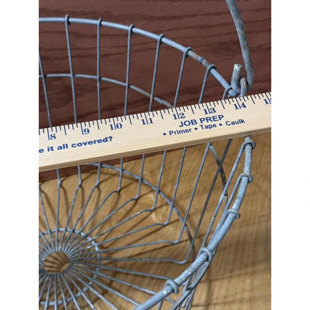 Vintage Farm Egg Basket‎ Metal w/ Handle Large 9